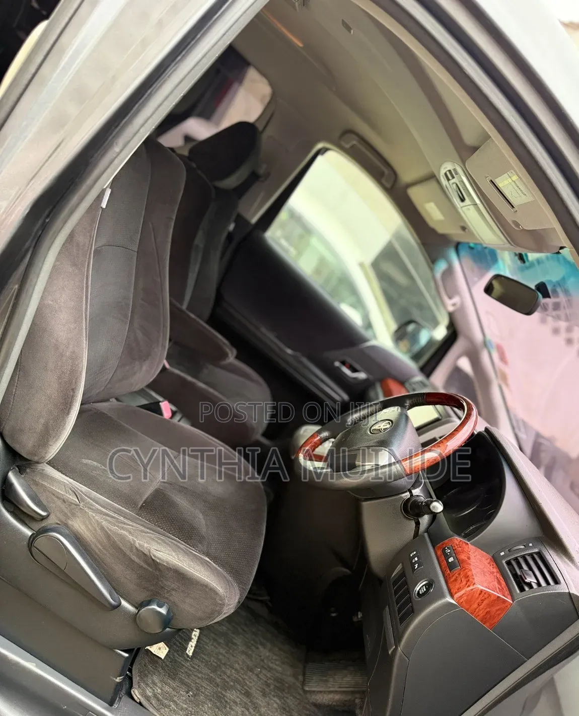 Toyota Vellfire 2010 Gray