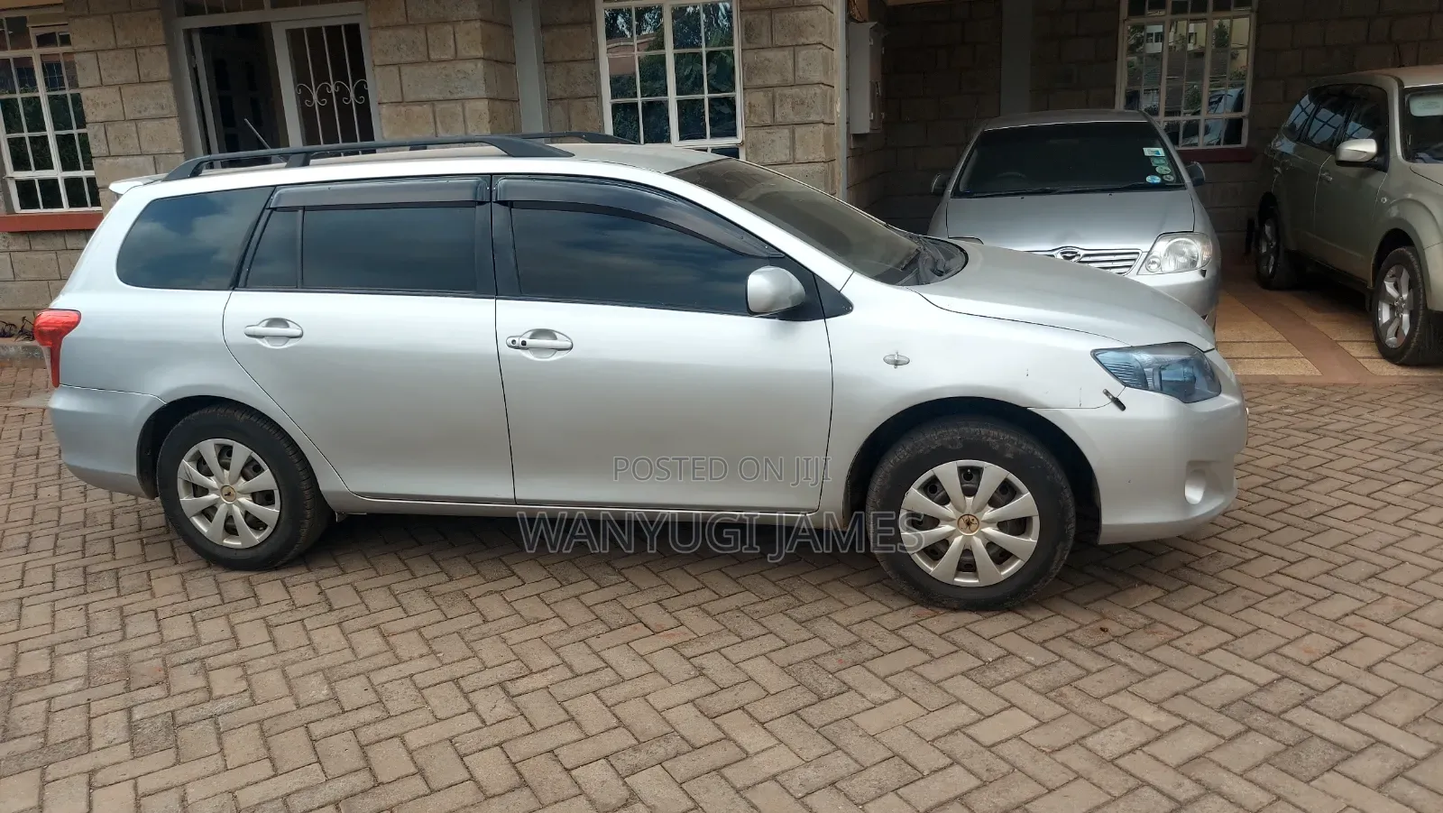 Toyota Corolla Fielder 2011 Silver