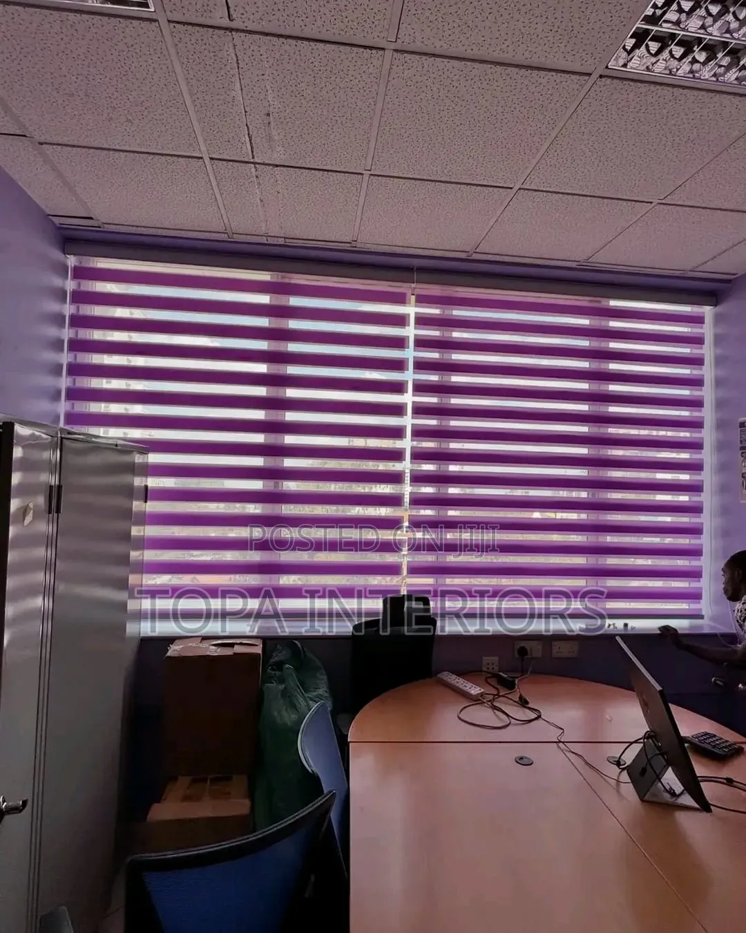 Horizontal Roller Blinds for Office Light Control