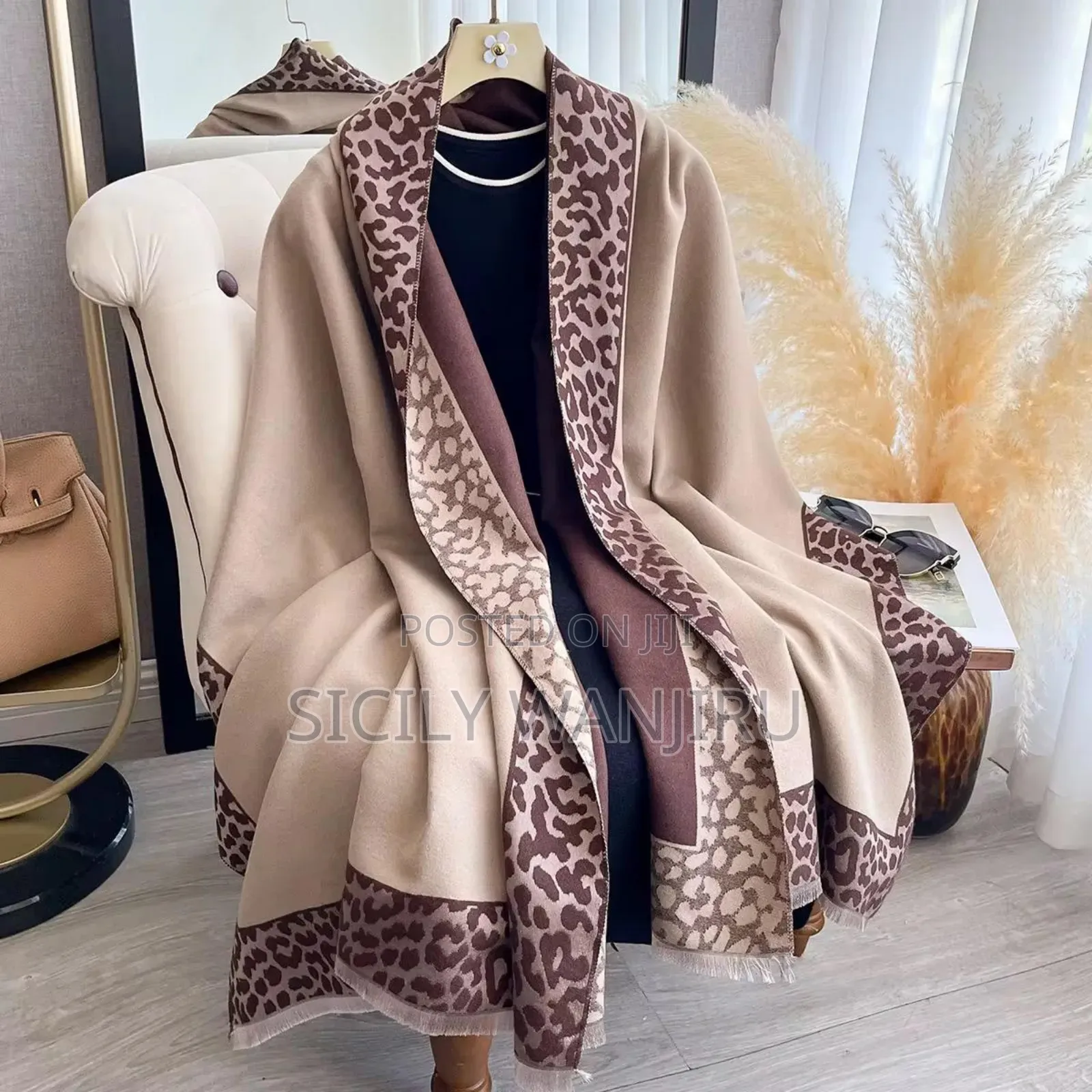 Double-Sided Cashmere Scarfs