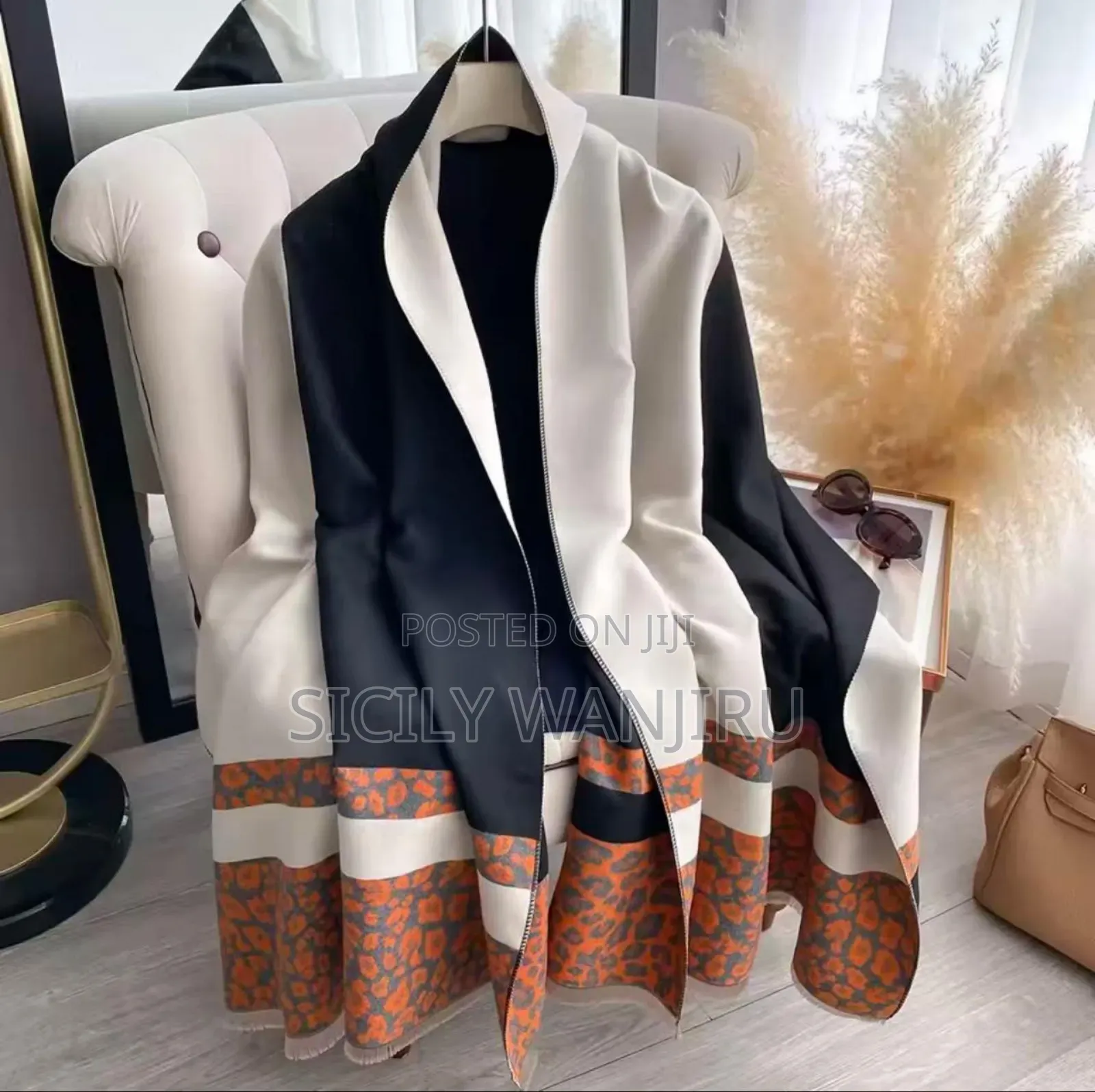 Double-Sided Cashmere Scarfs