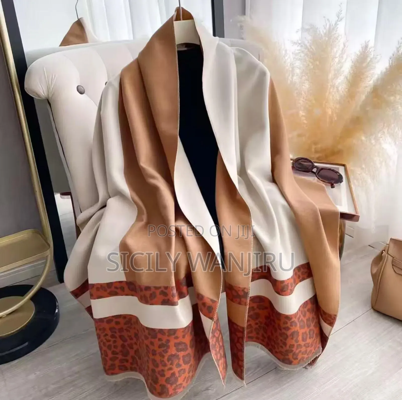 Double-Sided Cashmere Scarfs