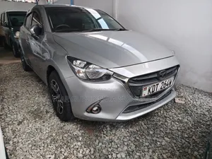 Mazda Demio 2018 Silver