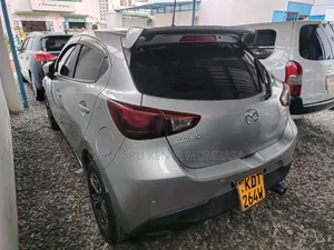Mazda Demio 2018 Silver