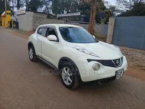 Nissan Juke 2012 White