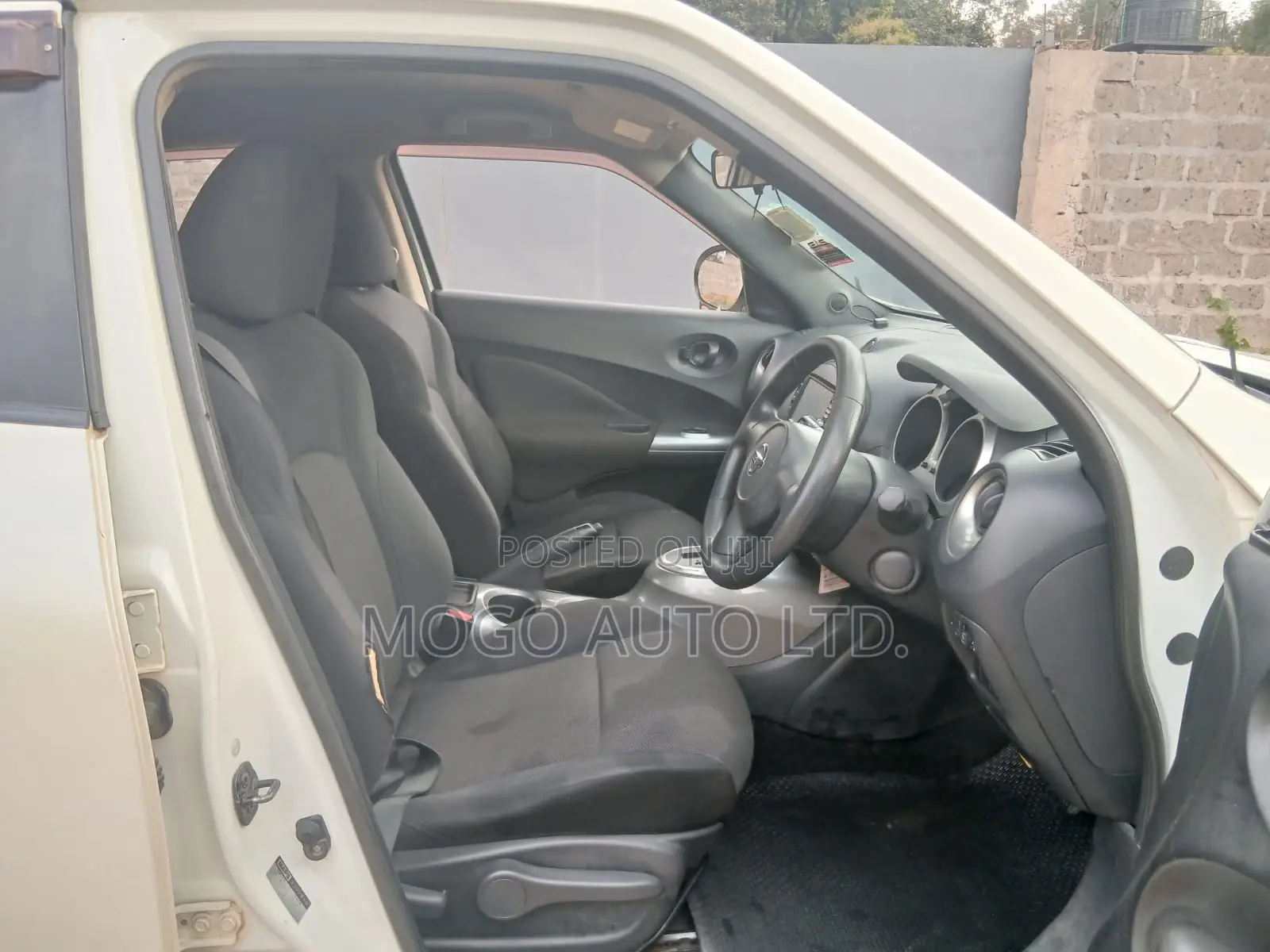 Nissan Juke 2012 White