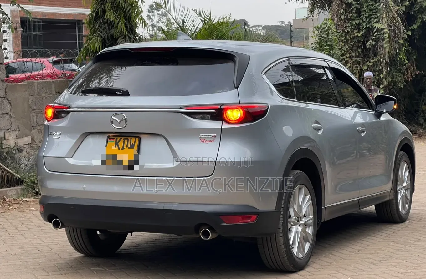 Mazda CX-8 2018 Silver