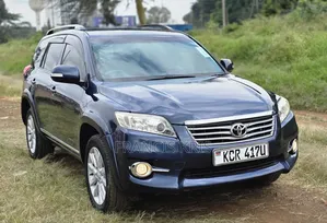 Toyota Vanguard 2011 Purple