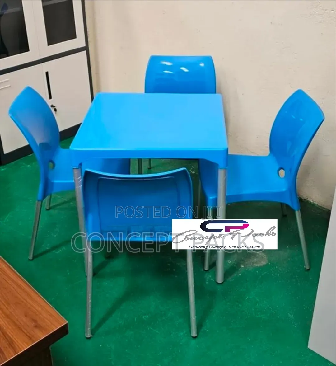 Top Quality Table and Chair Set.