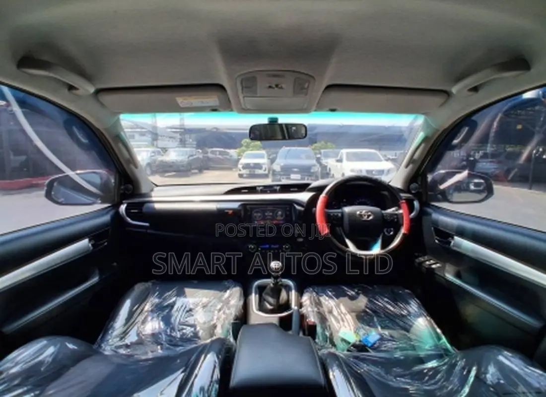 Toyota Hilux Revo Double Cab Deisel 2.8 AWD 2020 Silver