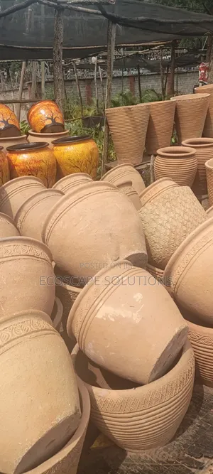 Clay Pots Plantsers