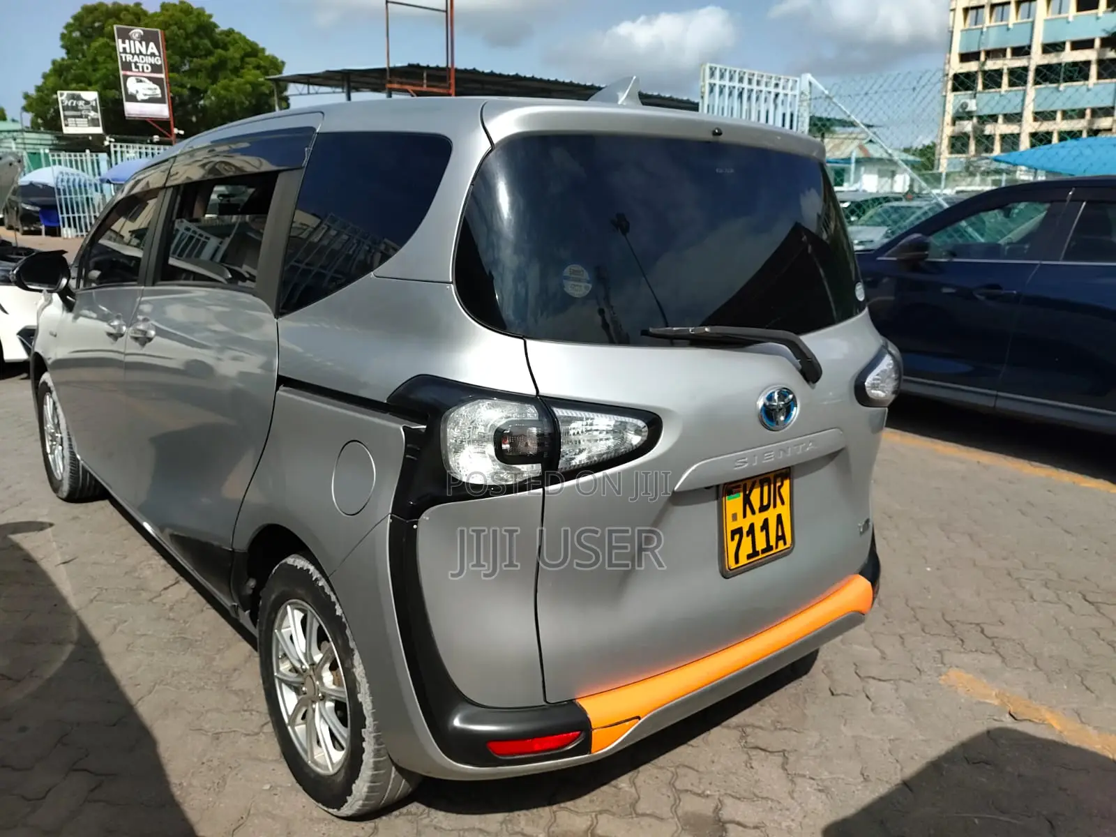Toyota Sienta 2017 White