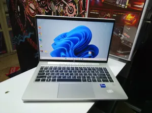 Laptop HP ProBook 440 G10 8GB Intel Core i7 SSD 256GB