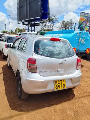 Nissan March 2011 Silver
