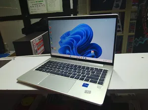 Laptop HP ProBook 440 G10 8GB Intel Core i7 SSD 256GB