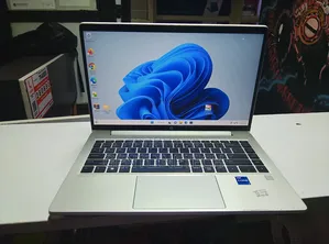 Laptop HP ProBook 440 G10 8GB Intel Core i7 SSD 256GB