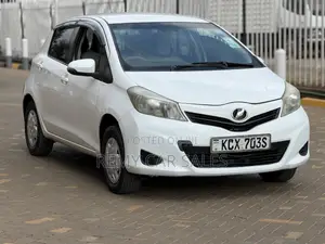 Toyota Vitz 2013 White