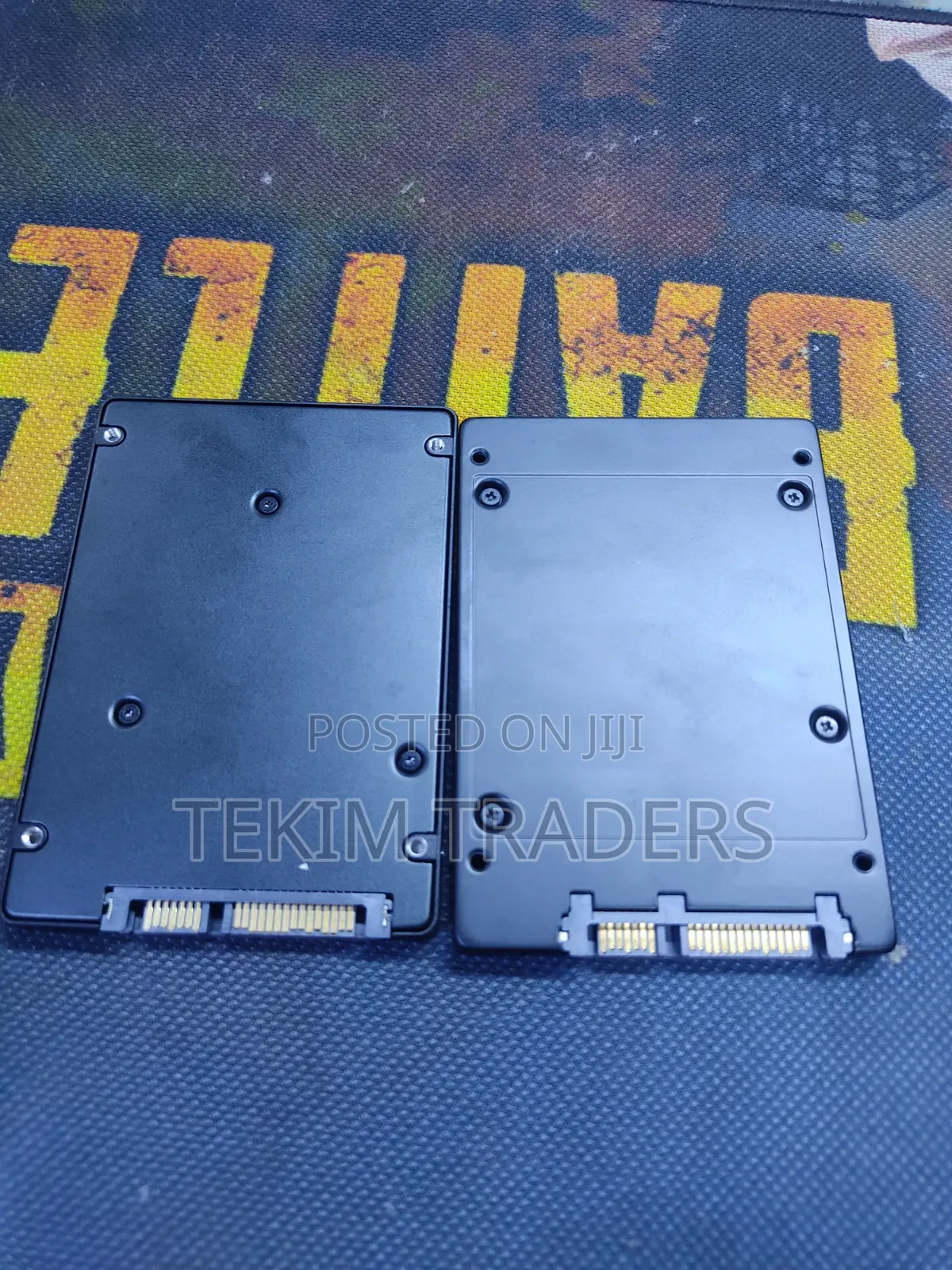 2.5 External SSD 256 GB