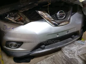 Nissan X- Trail Nt32 Nosecut Zenon