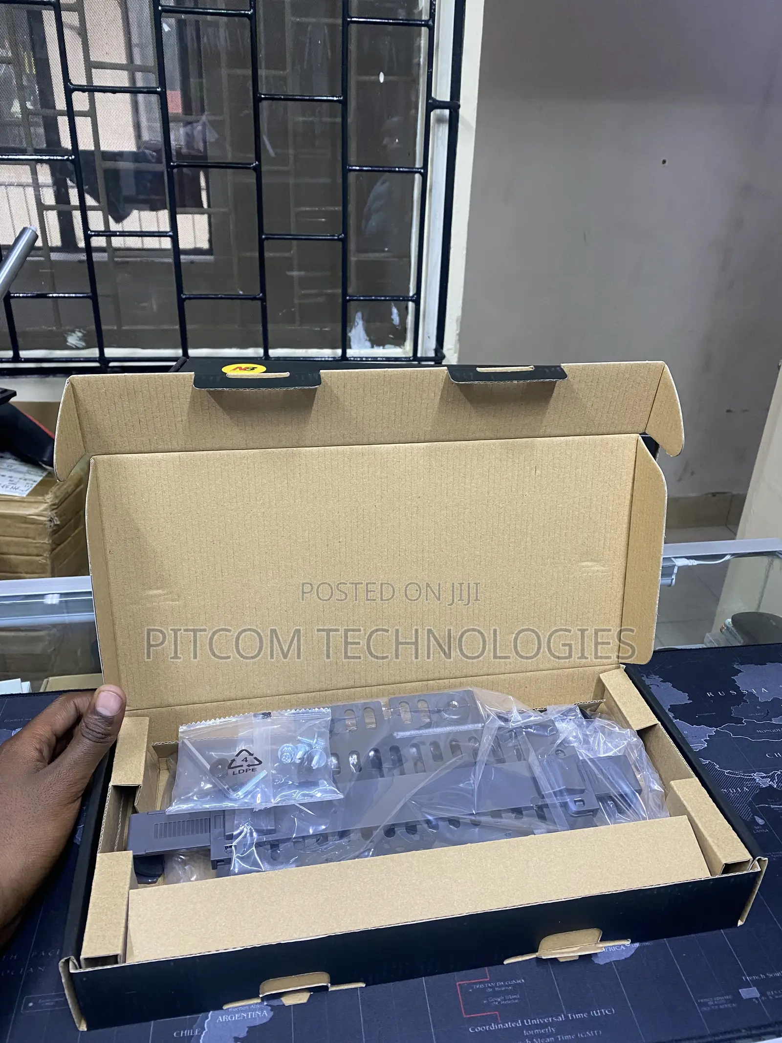 Laptop Mount
