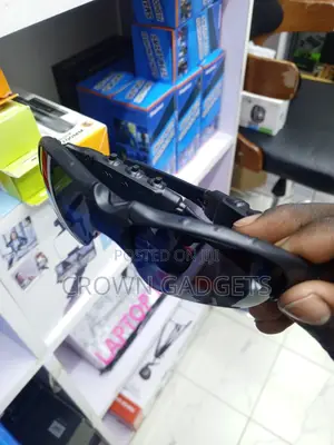 Wireless Bluetooth Audio Sunglasses With Built-in Headphones