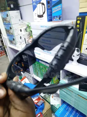 Wireless Bluetooth Audio Sunglasses With Built-in Headphones