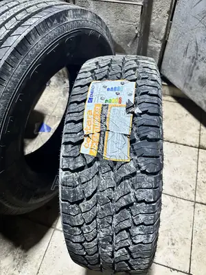 265/60r18 CENTARA