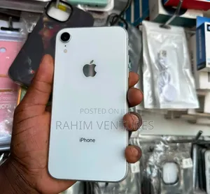 Apple iPhone XR 128 GB White
