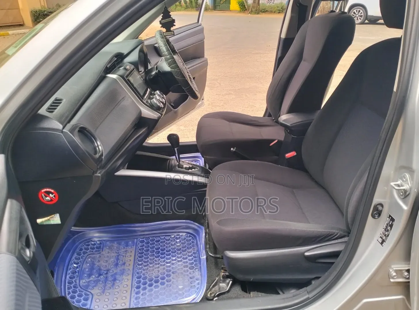 Toyota Corolla Fielder 2015 Silver