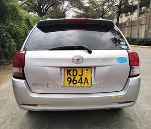 Toyota Corolla Fielder 2015 Silver