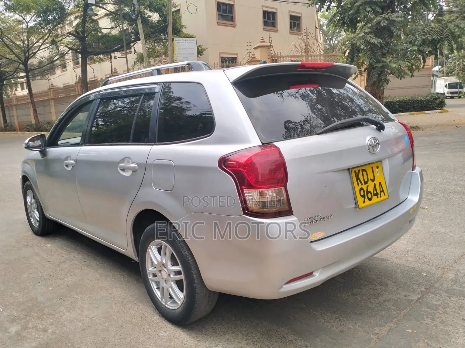 Toyota Corolla Fielder 2015 Silver