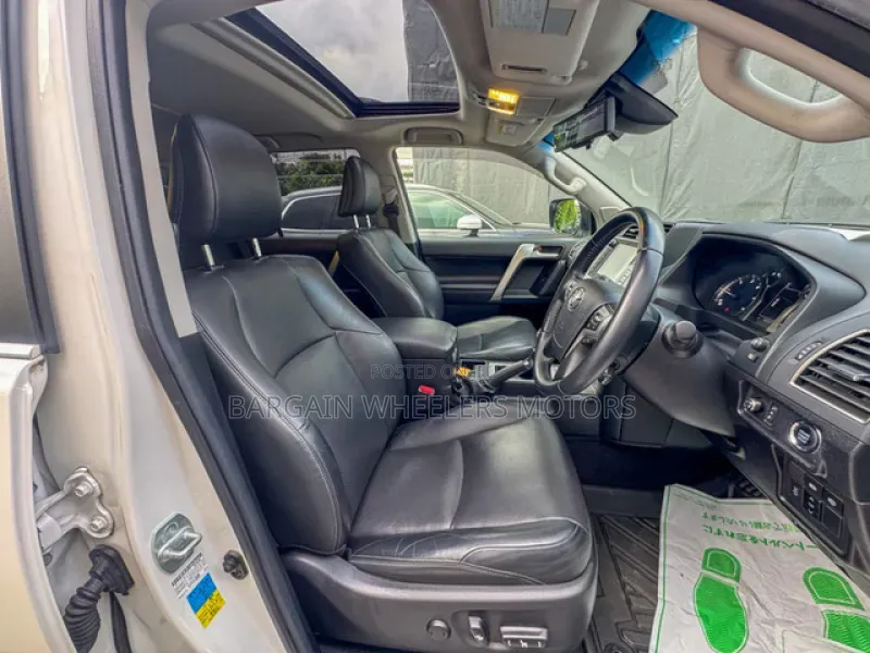 Toyota Land Cruiser Prado 2019 Silver