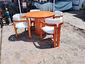 Modern Fluted Round Solid Wood Dining Set