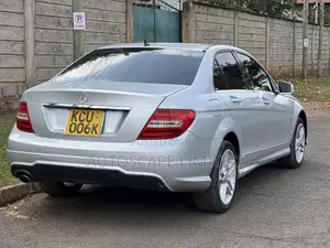 Mercedes-Benz C200 2012 Silver
