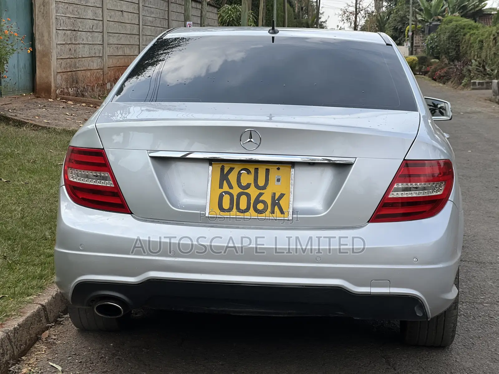 Mercedes-Benz C200 2012 Silver