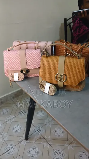 Trendy Handbags for Ladies