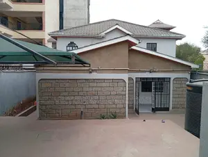 5bdrm Maisonette in Complex Utawala for rent