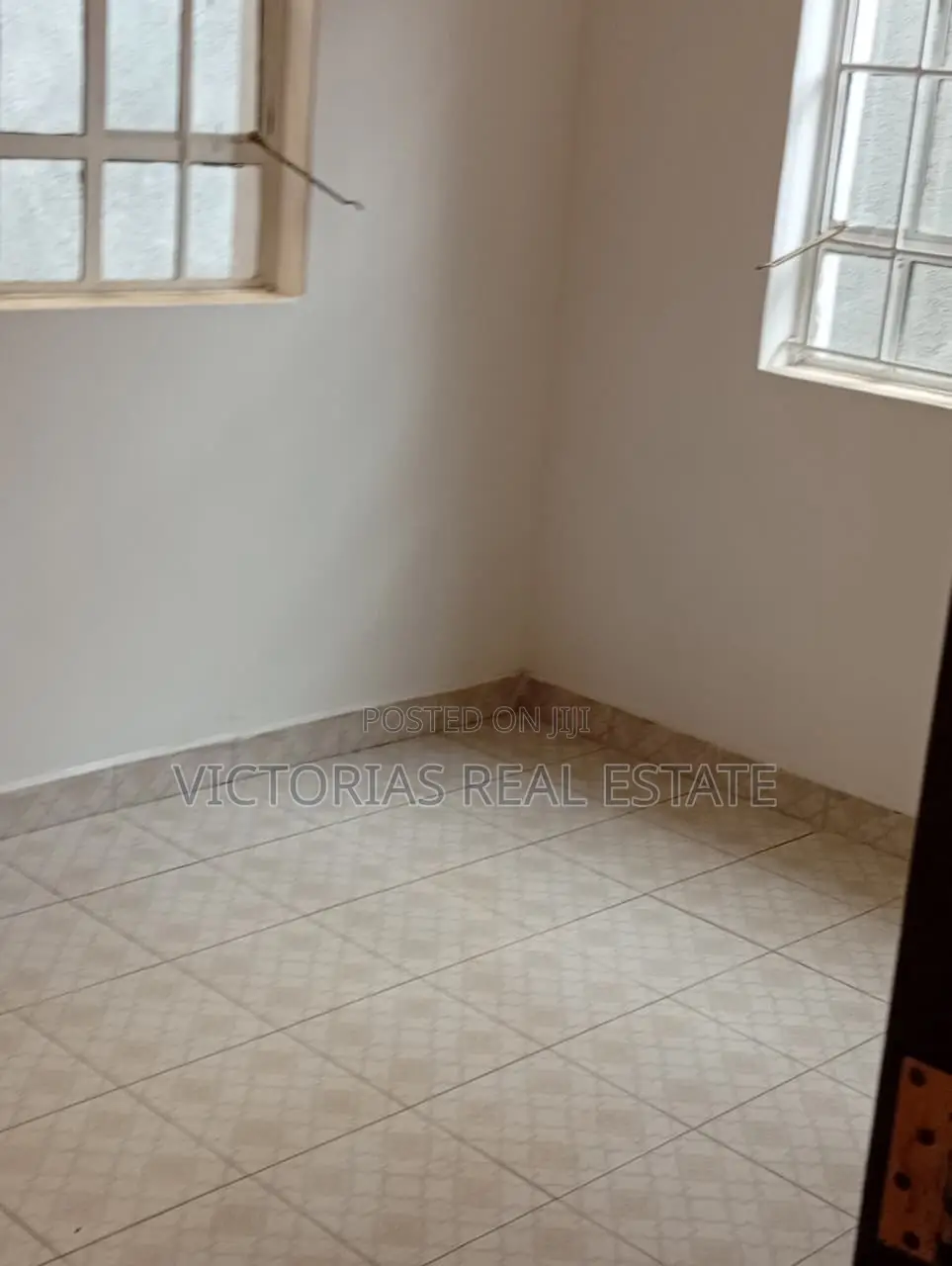 5bdrm Maisonette in Complex Utawala for rent