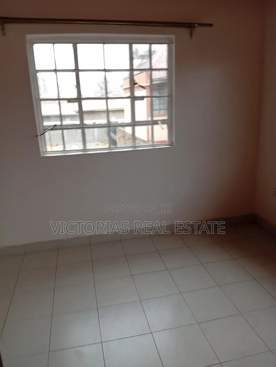 5bdrm Maisonette in Complex Utawala for rent