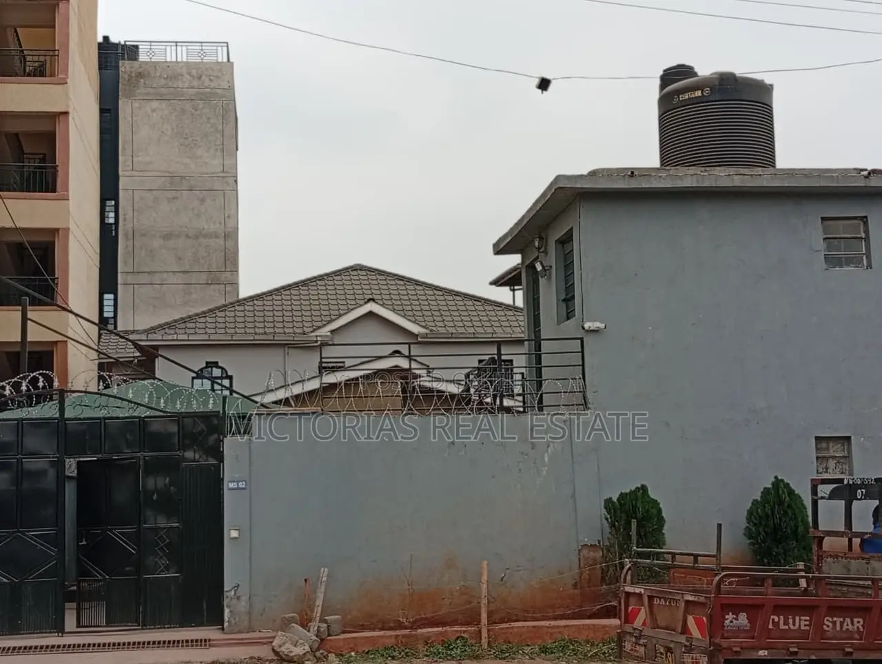 5bdrm Maisonette in Complex Utawala for rent