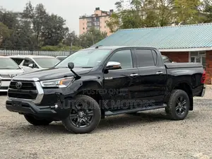 Toyota Hilux Revo Double Cab Deisel 2.4 AWD 2021 Black