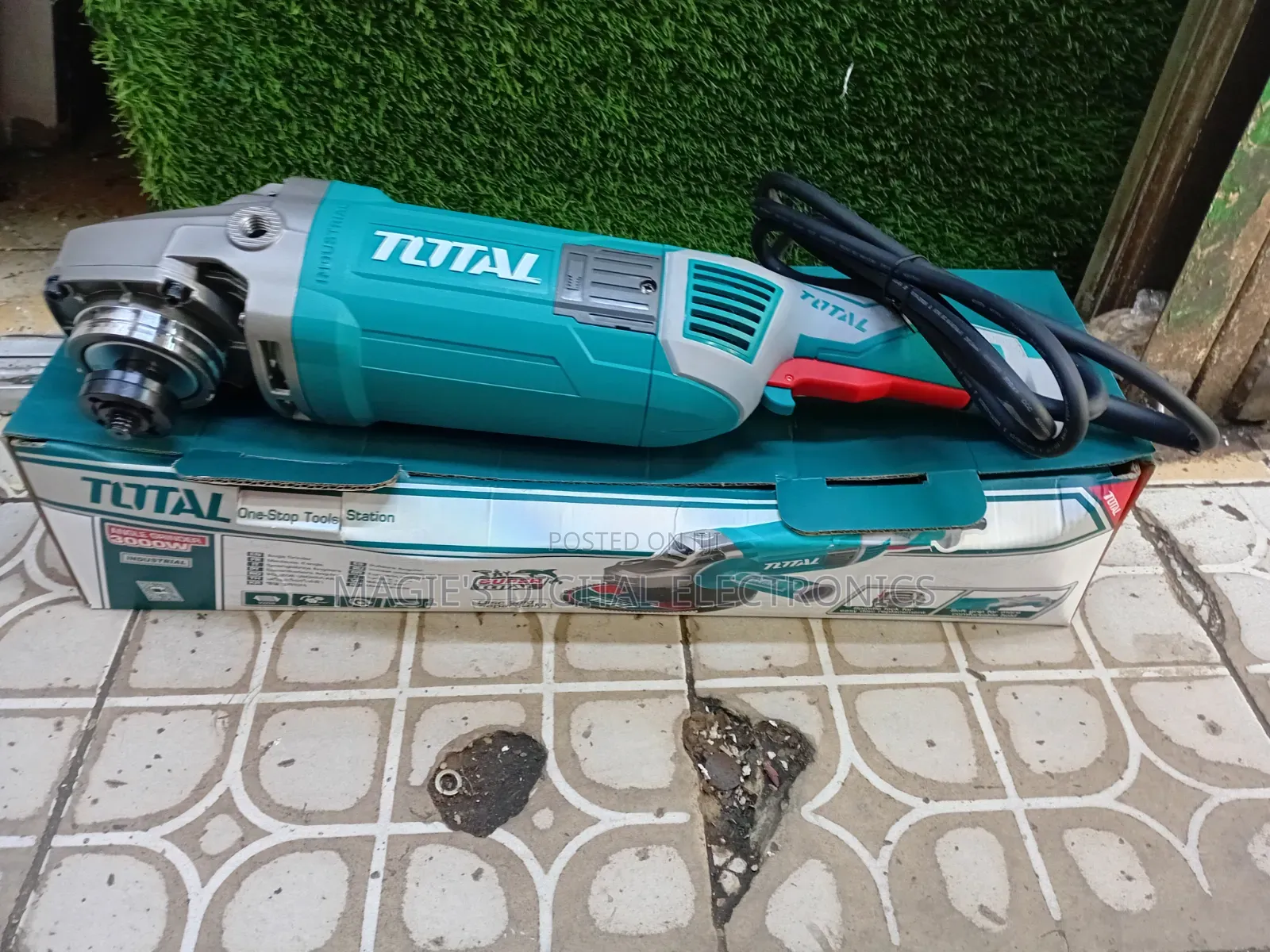 Highly Versatile 3000w Total Angle Grinder Machine