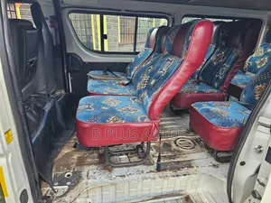 Toyota HiAce 2014 White