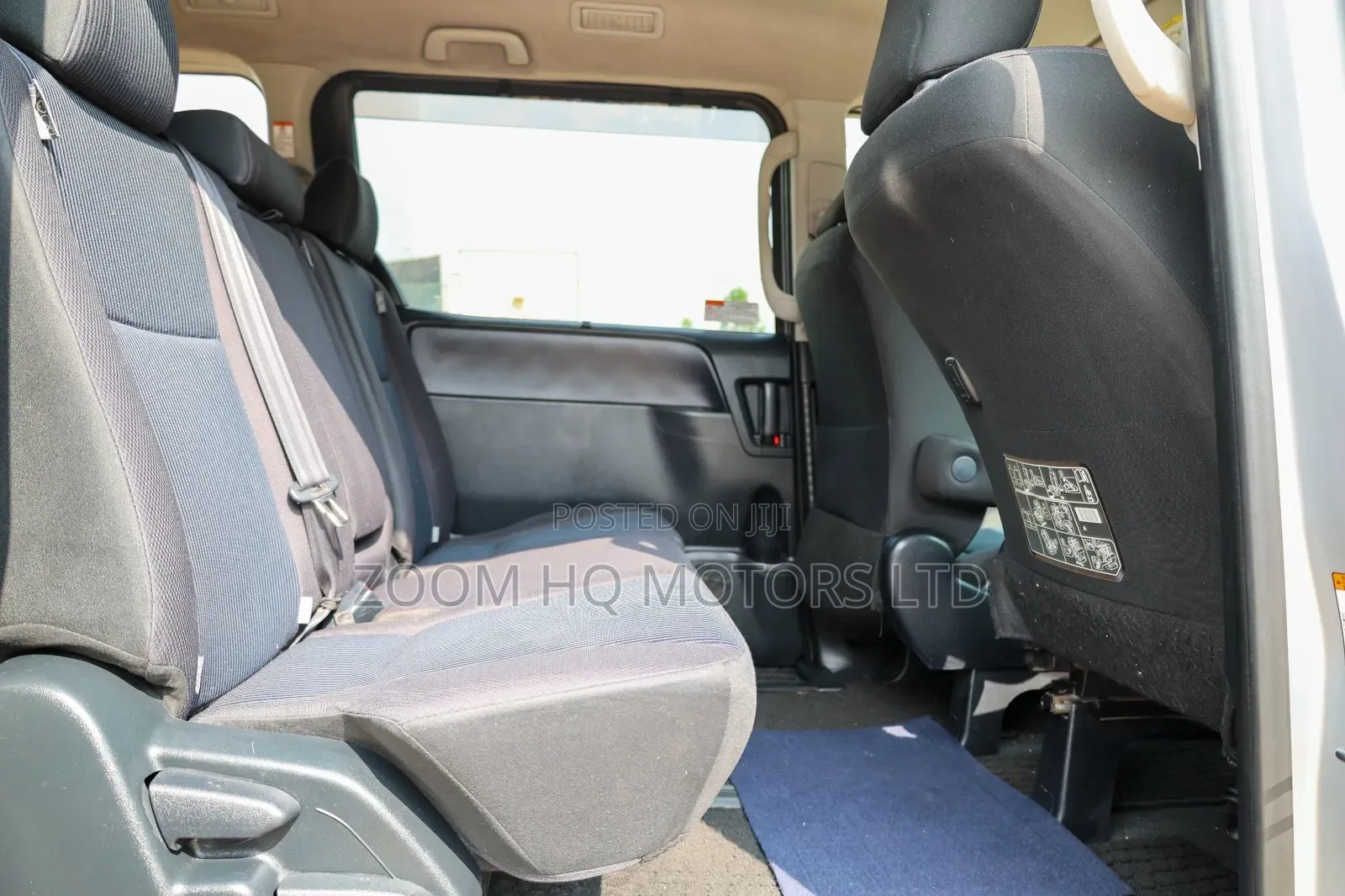 Toyota Voxy 2016 Silver