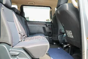 Toyota Voxy 2016 Silver