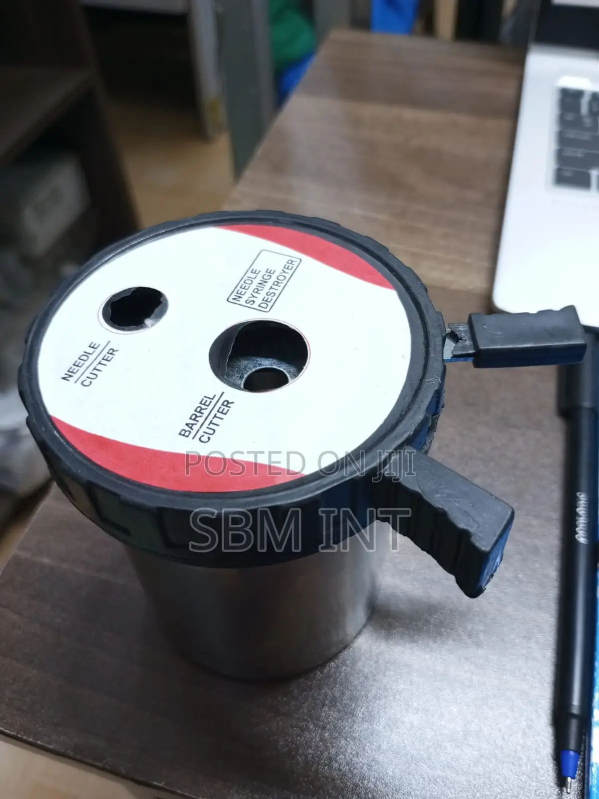 Manual Syringe Destroyer