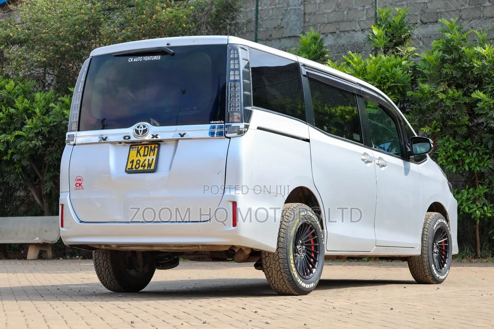 Toyota Voxy 2016 Silver