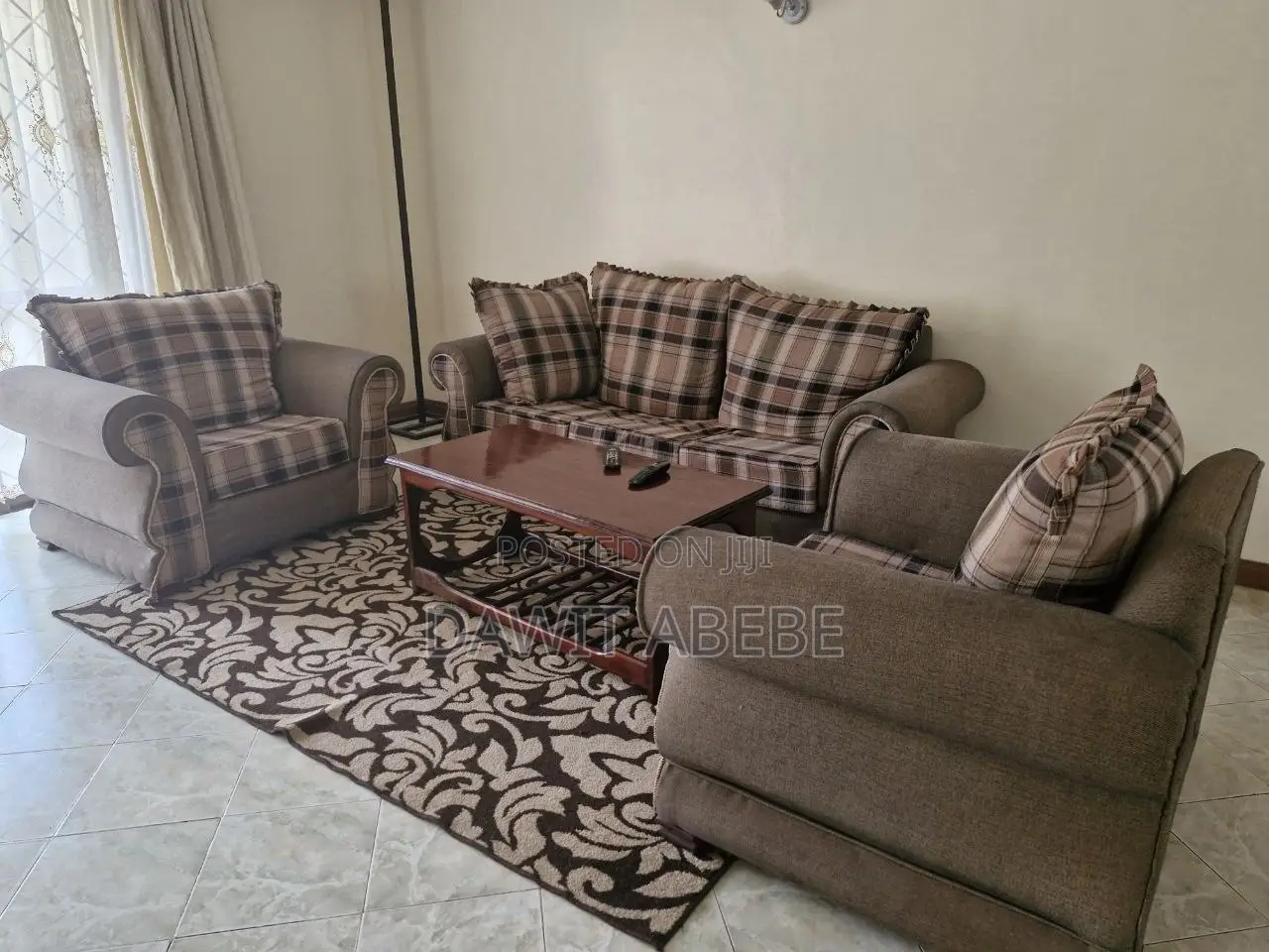 5 Seater Sofa + Table + Mat