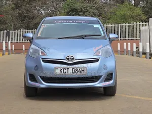 Toyota Ractis 2011