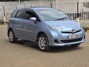 Toyota Ractis 2011